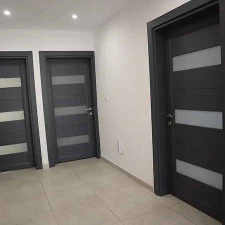 Ocean Breeze Apartment, Sleeps 6, Family-friendly アパート *