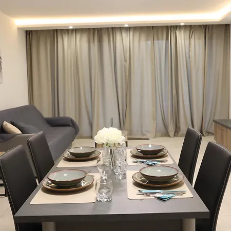 Ocean Breeze Apartment, Sleeps 6, Family-friendly Appartement *
