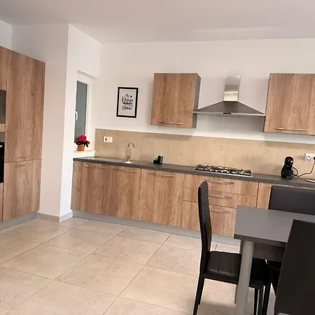 Appartement Ocean Breeze Apartment, Sleeps 6, Family-friendly *